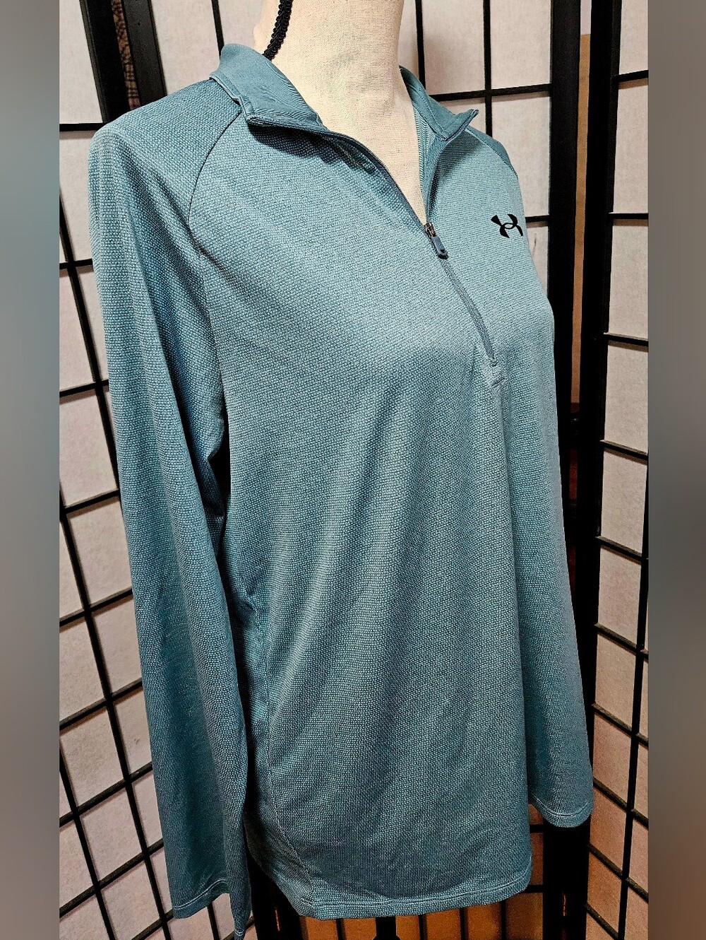 Women's Heatgear Under Armour Medium Tech Twist Long Sleeve Athletic Shirt